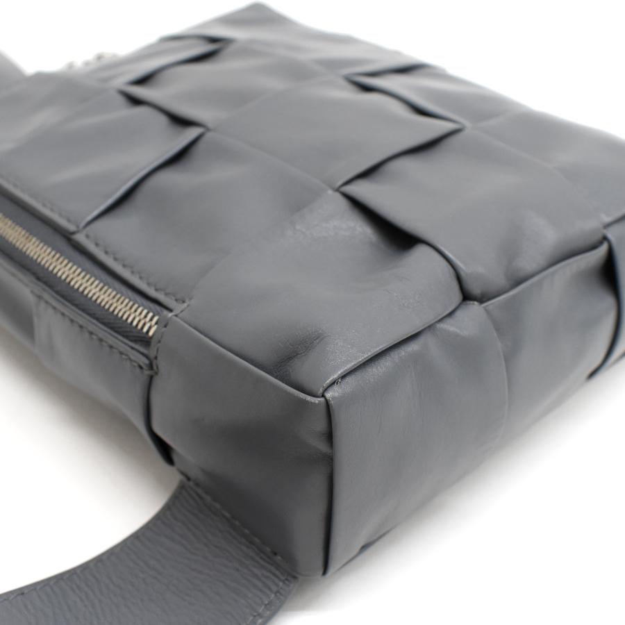 BOTTEGA VENETA ボッテガヴェネタ カセット スリングバッグ BOTTEGA VENETA ボッテガヴェネタ カセット スリングバッグ