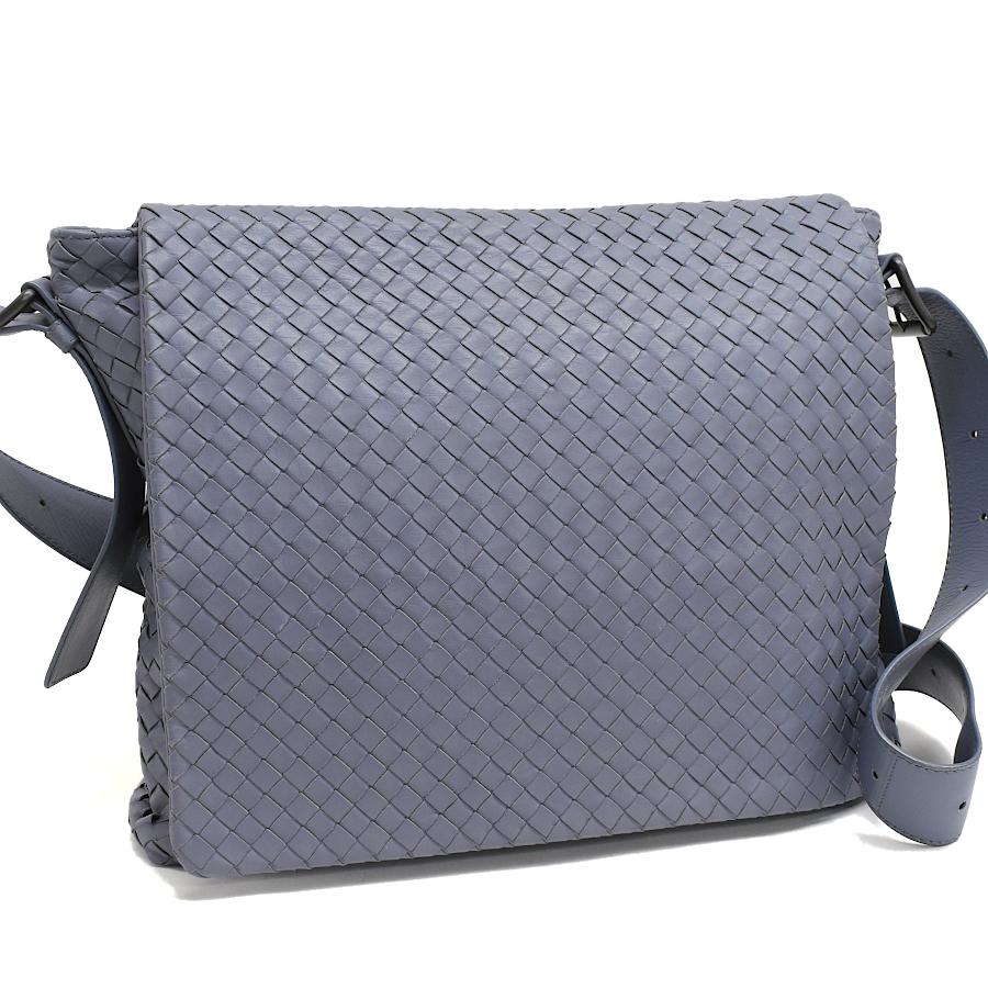 ボッテガヴェネタ　ショルダーバッグ　クロスボディバッグ　グレー ボッテガヴェネタ ショルダーバッグ クロスボディバッグ グレー 【公式
