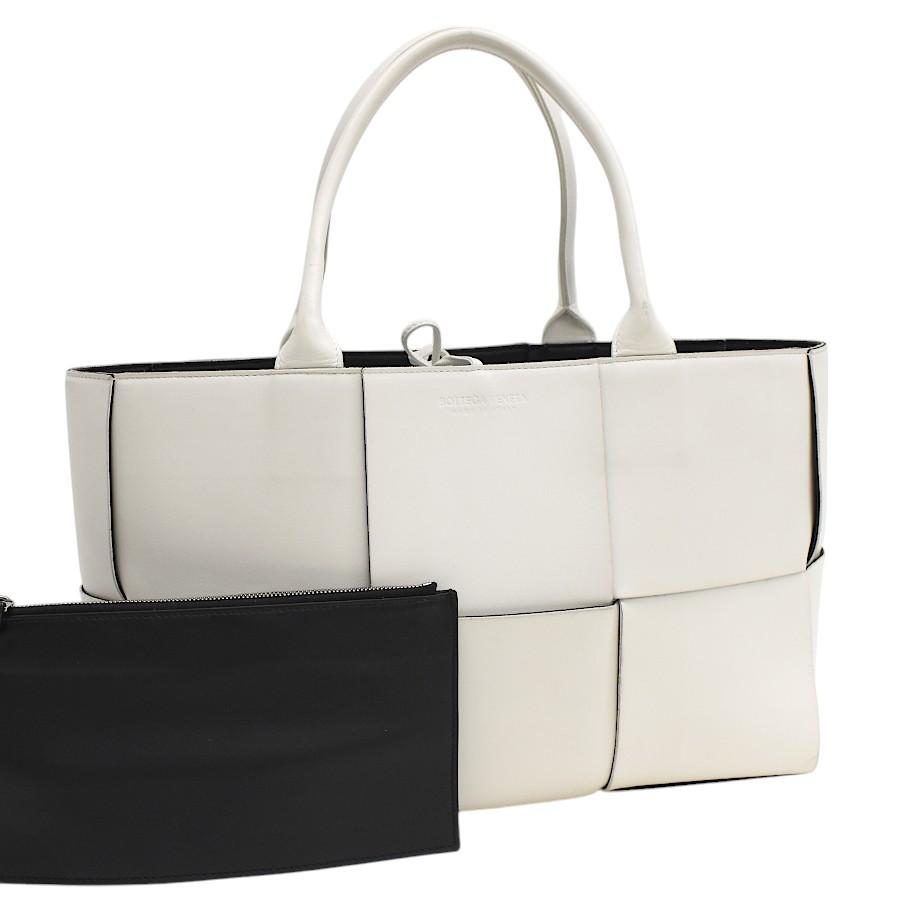 BOTTEGA VENETA（ボッテガ・ヴェネタ） トートバッグ ミディアム