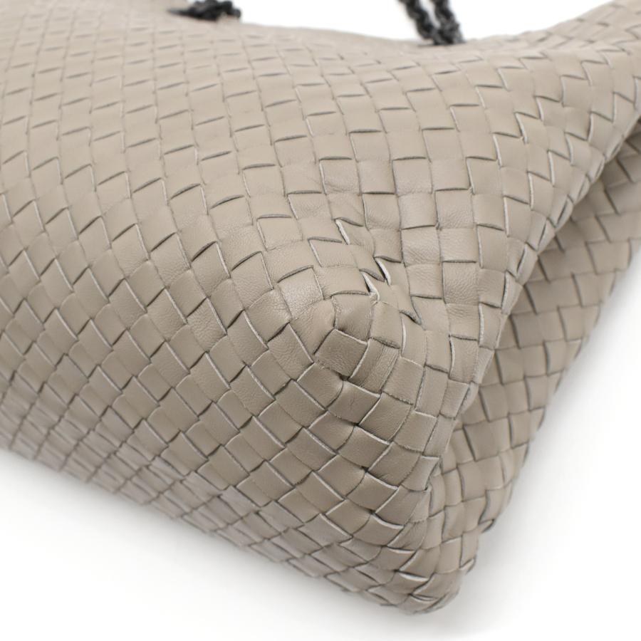 Bottega Veneta ハンドバッグ　イントレチャート　レザー　グレー BOTTEGA VENETA（ボッテガ・ヴェネタ） チェーン ハンドバッグ