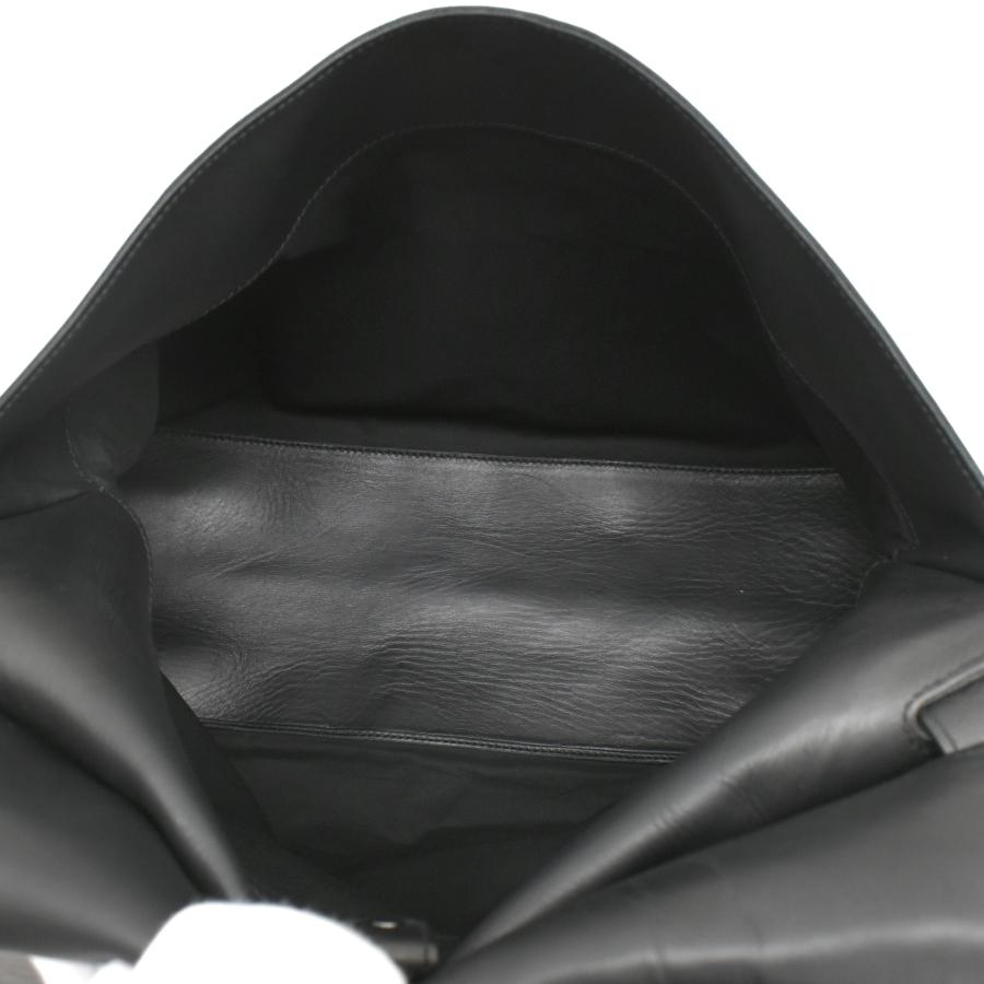 BOTTEGA VENETA（ボッテガ・ヴェネタ） クロスボディ メッセンジャー