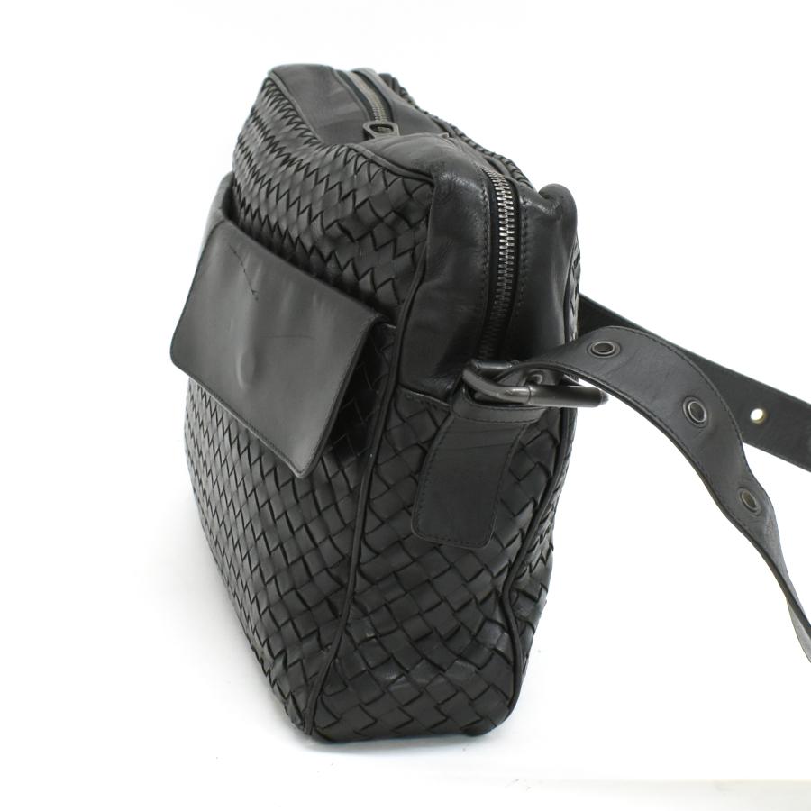 BOTTEGA VENETA（ボッテガ・ヴェネタ） クロスボディ ショルダーバッグ