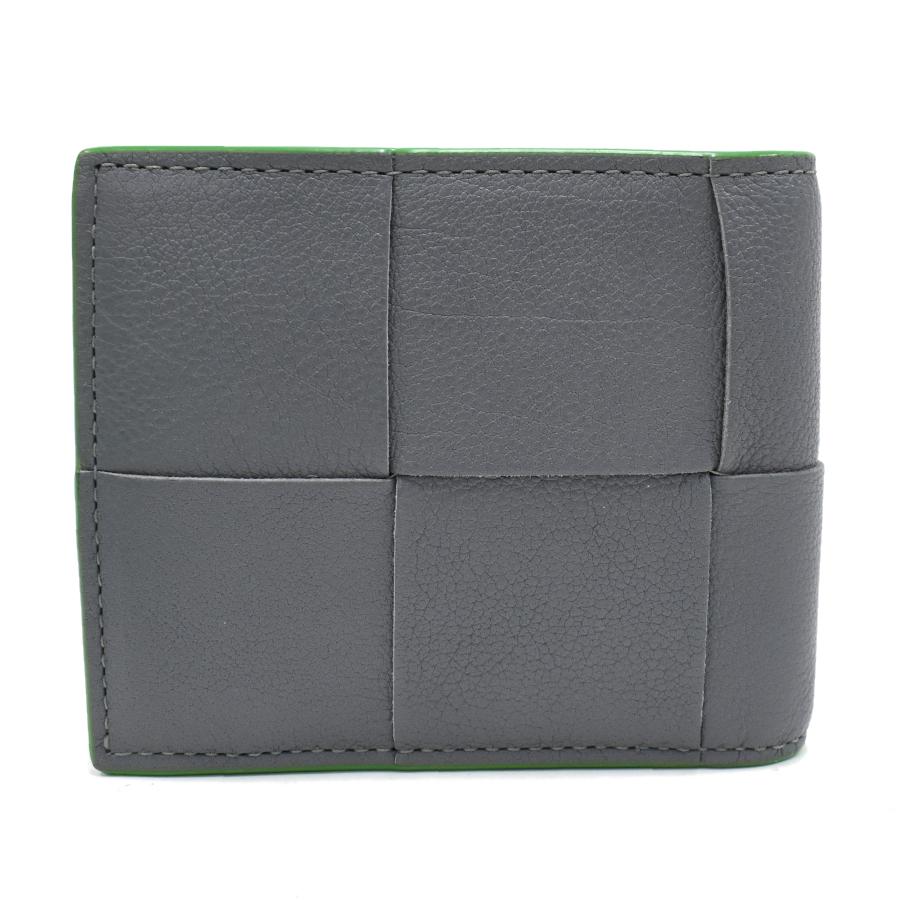 BOTTEGA VENETA（ボッテガ・ヴェネタ） 新品同様 カセット 二つ折り