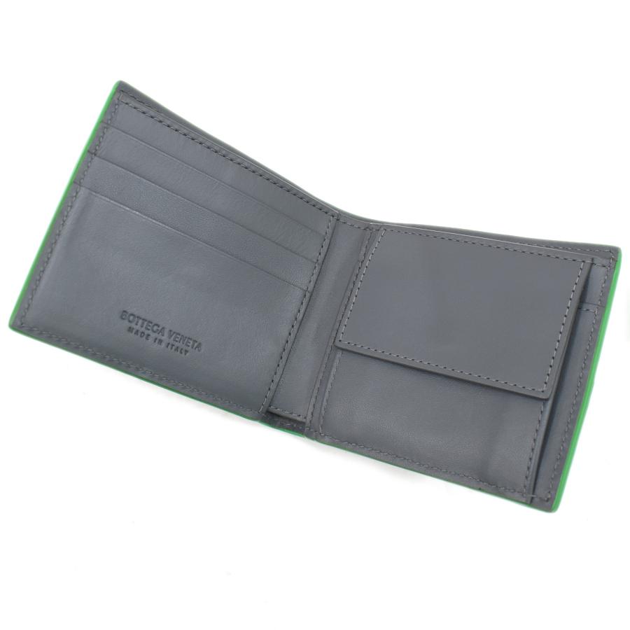 BOTTEGA VENETA（ボッテガ・ヴェネタ） 新品同様 カセット 二つ折り