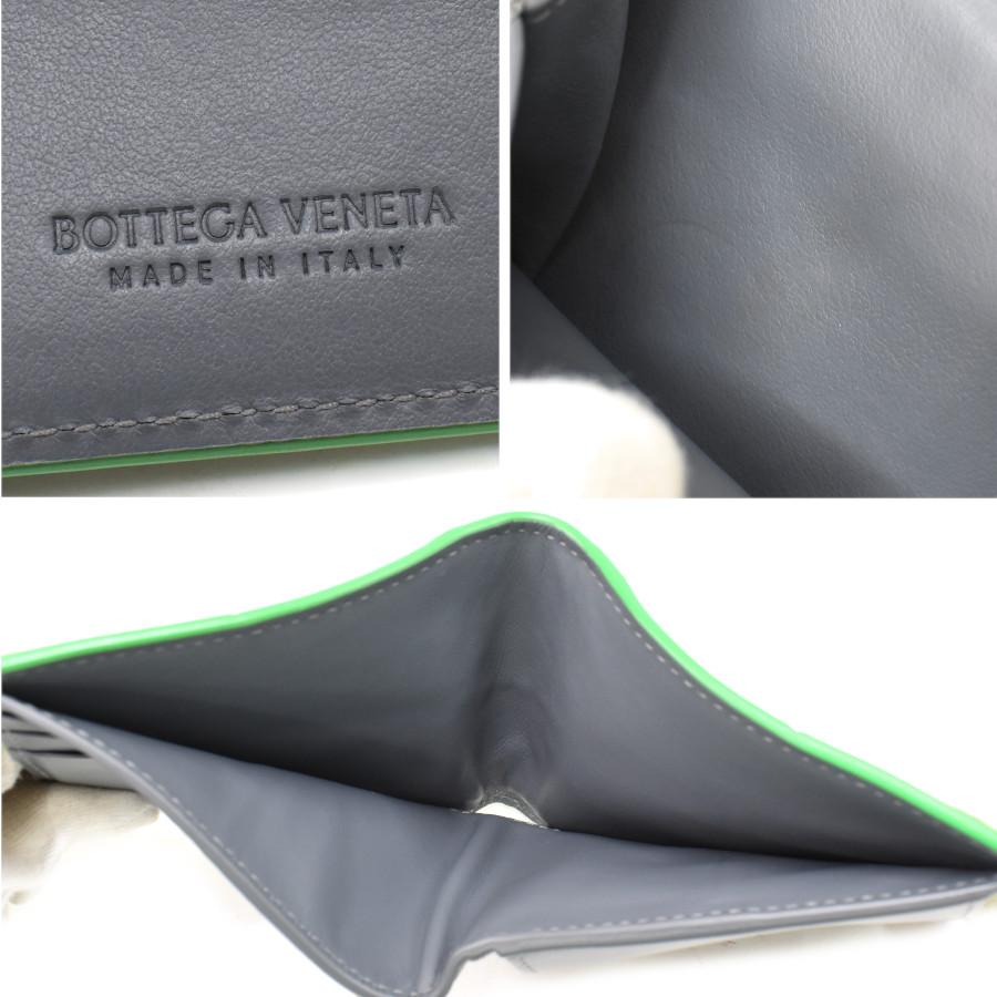 BOTTEGA VENETA（ボッテガ・ヴェネタ） 新品同様 カセット 二つ折り