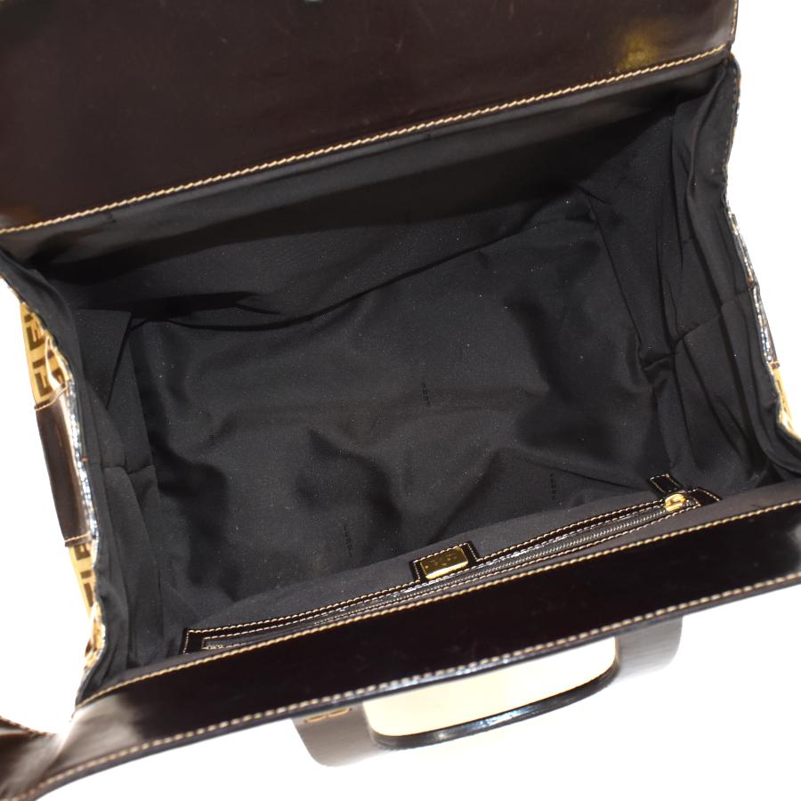 FENDI フェンディ ワンショルダーバッグ バニティ 黒 ナイロン FF金具