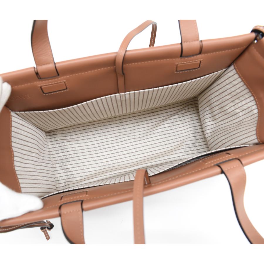 Cushion tote（LOEWE） 新品同様 ロエベ クッショントート スモール