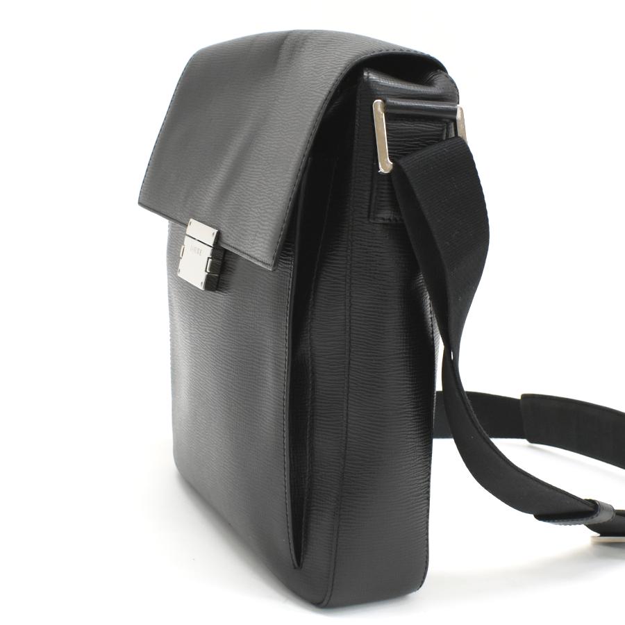 LOEWE（ロエベ） クロスボディ ショルダーバッグ レザー ブラック
