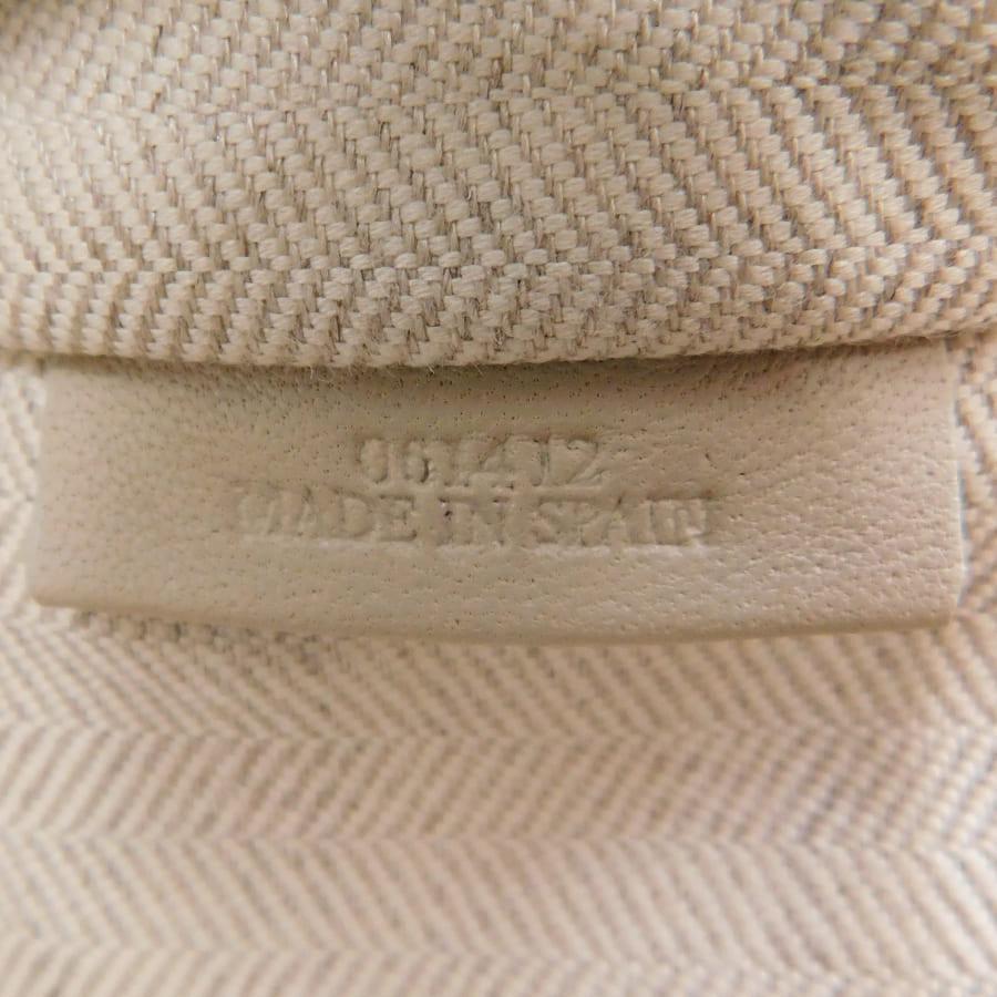 LOEWE（ロエベ） クラッチバッグ レッド系 カーフスキン メンズ A4