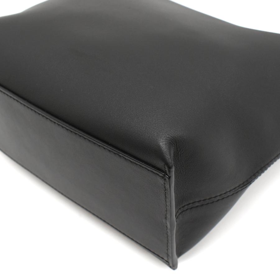 LOEWE(ロエベ) ショルダーバッグ美品  キュービィ クロスボディバッグ スモール グレー LOEWE（ロエベ） クロスボディバッグ スモール ショルダーバッグ