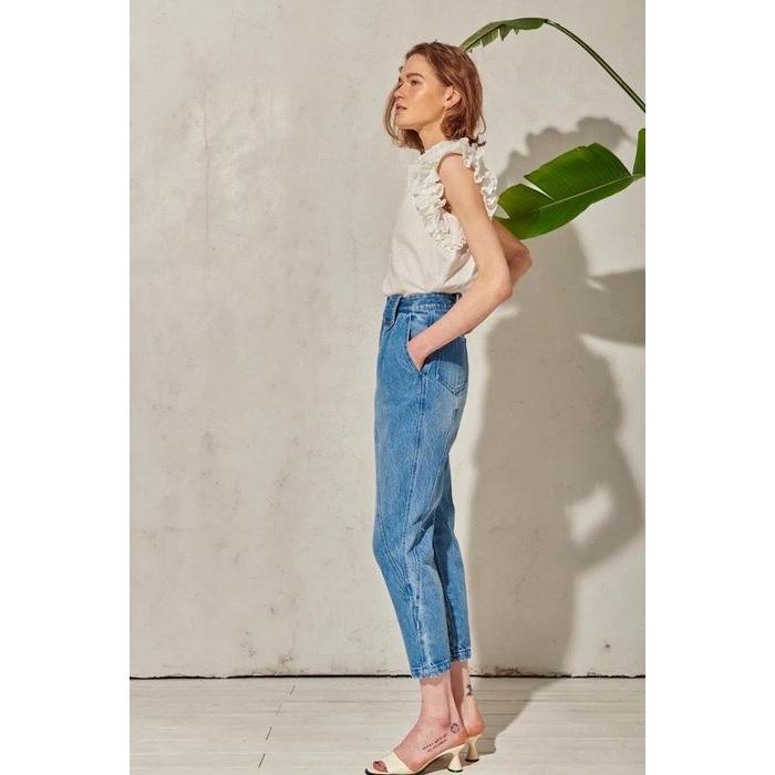 Estella.K エステラケー のラッフルスタンドショルダーBL Rosette Blouse -WHT-COLOR : WHT/BRW/Light PUR 