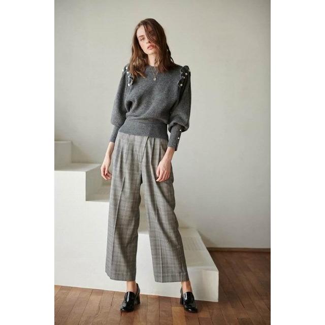 Estella.K エステラケー のパールスラッシュマトンスリーブニット