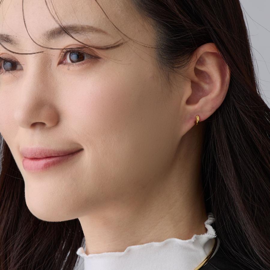 Ado ピアス イヤリング 新品未開封 芍薬・白 ピアス/イヤリング変更可/つまみ細工/K16GP/アクセサリー