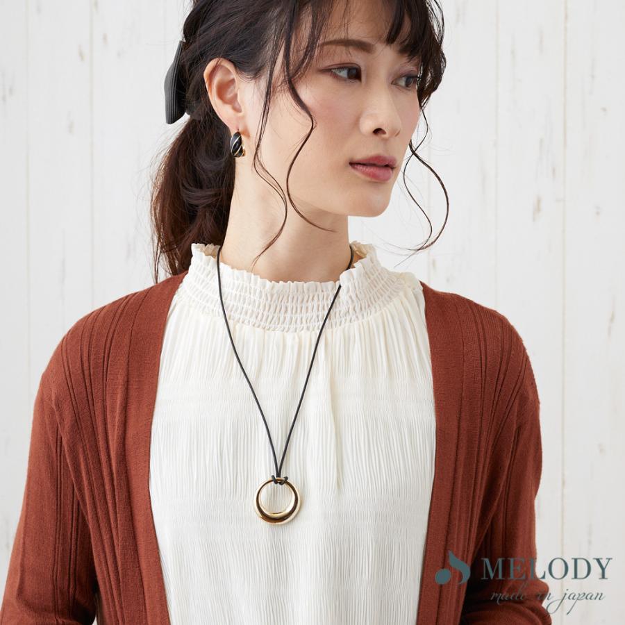 ネックレス 本革 オープンムーン ロング ペンダント レザー リング フープ ノット レディース メンズ 月 革ひも 革紐 男 兼用 プレゼント 夏 Op N147 日本製 Melody Accessory 通販 Yahoo ショッピング