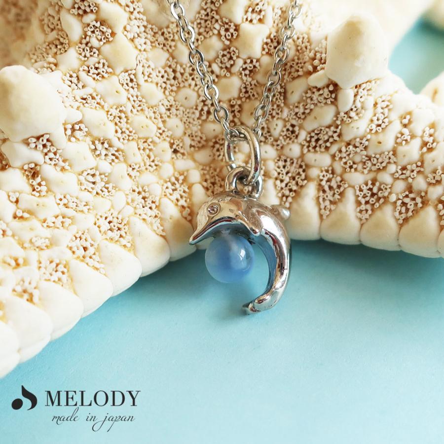 イルカデザイン ホワイトゴールドネックレス イルカデザイン ホワイトゴールドネックレス