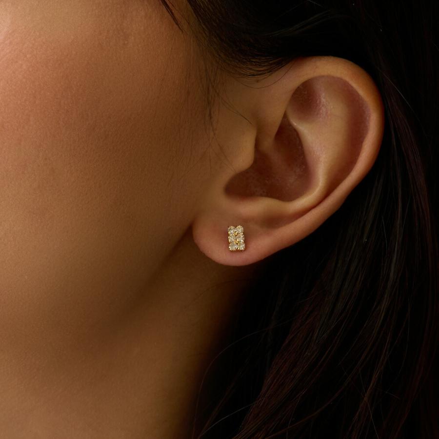 日本製 K18GP  6石 ラインストーン  小ぶりピアス 金属アレルギー対応 | Melody Accessory | 01