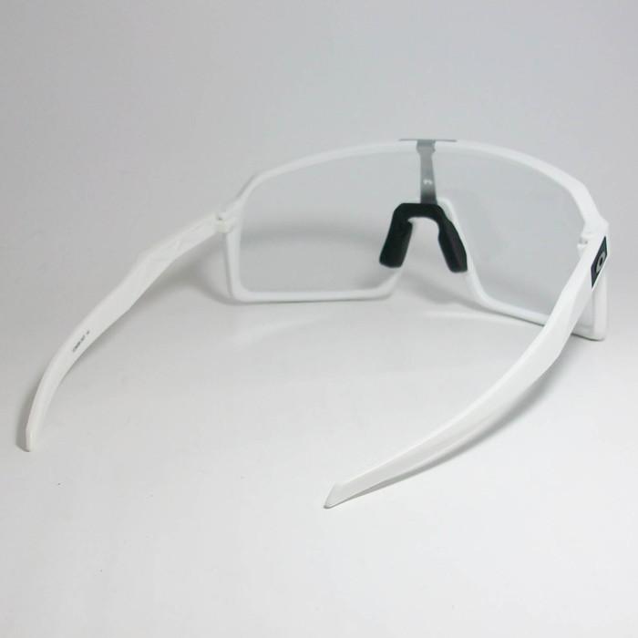 OAKLEY（オークリー） OO9406A-3437 調光サングラス Sutro スートロ