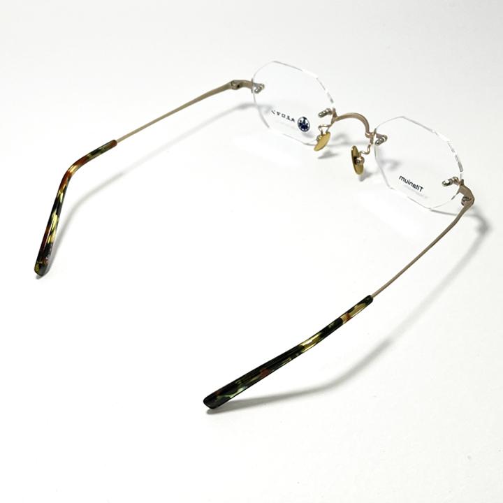 Less than human（レスザンヒューマン） 大正ロマン 旧Less than human