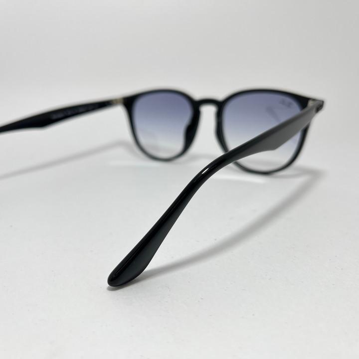 Ray-Ban（レイバン） RB4259F 53サイズ サングラス ブラック × ライト