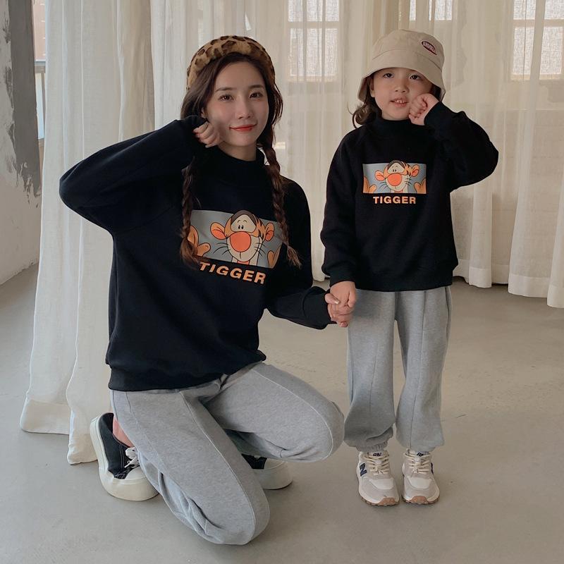 秋服 親子ペアルック ベビー 秋服 ディズニー お揃い ペアルック 長袖 パーカー 秋冬 暖かい カジュアル ディズニー 親子ペア 男の子 女の子 親子服 長袖 キッズ Qz241 Tg Promises 通販 Yahoo ショッピング