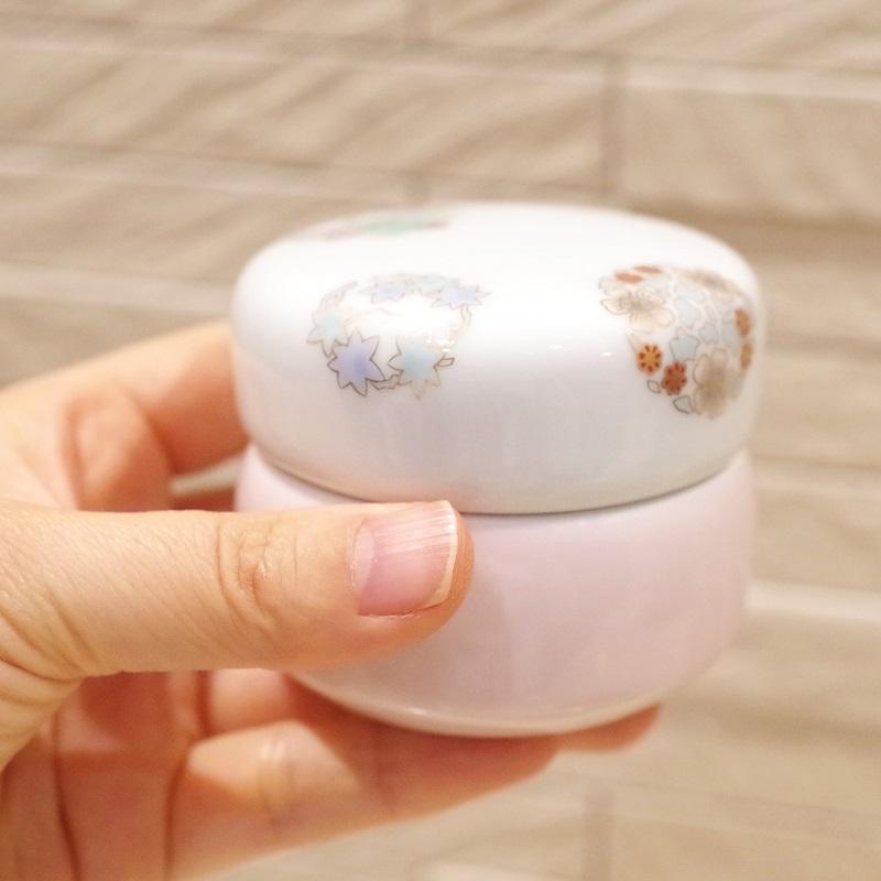 骨壷】深川製磁 想い合子 姫丸紋(ひめまるもん) さくら ミニ 骨壷】深川製磁 想い合子 姫丸紋(ひめまるもん) さくら ミニ