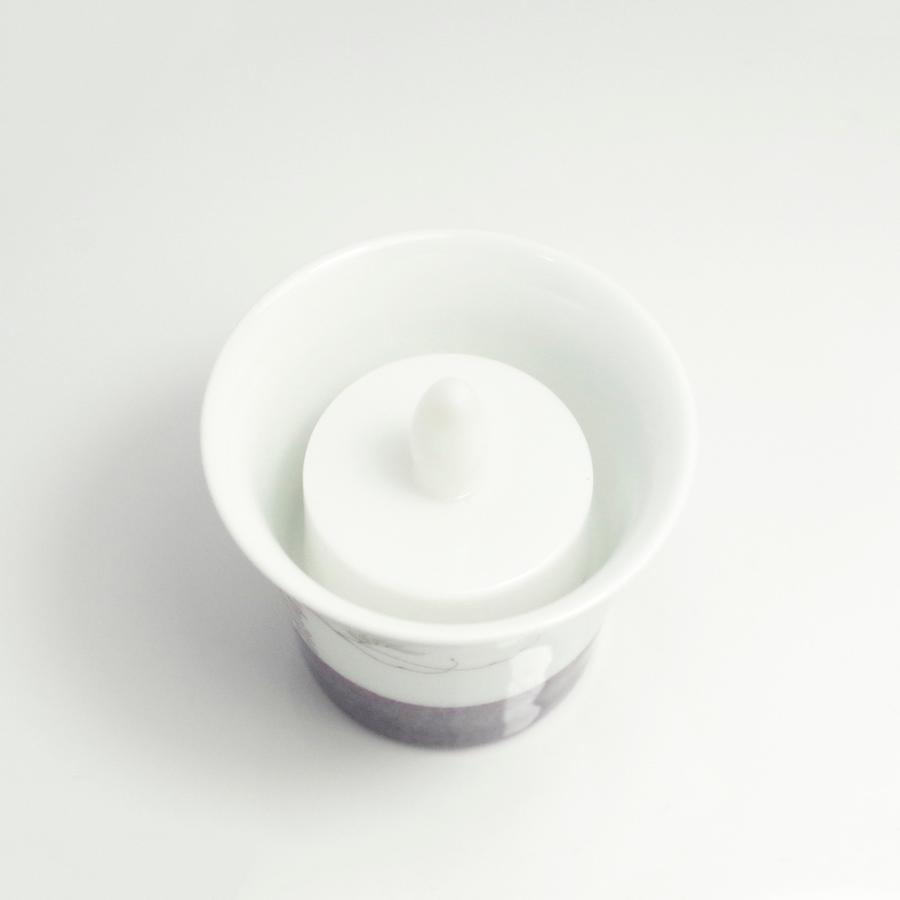 花生、線香立、ロウソク立の3具足がセットになった藤の花絵付けの３点セット 深川製磁製　三具足『柴藤』仏具３点セット |  | 16