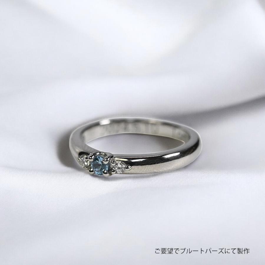メモリアルリングLSR042 【完全防水樹脂埋封ジュエリー】 遺骨 指輪 プラチナ　Pt900×中央に2.5mm 両脇に1.7mm ３石の組み合わせは自由の画像