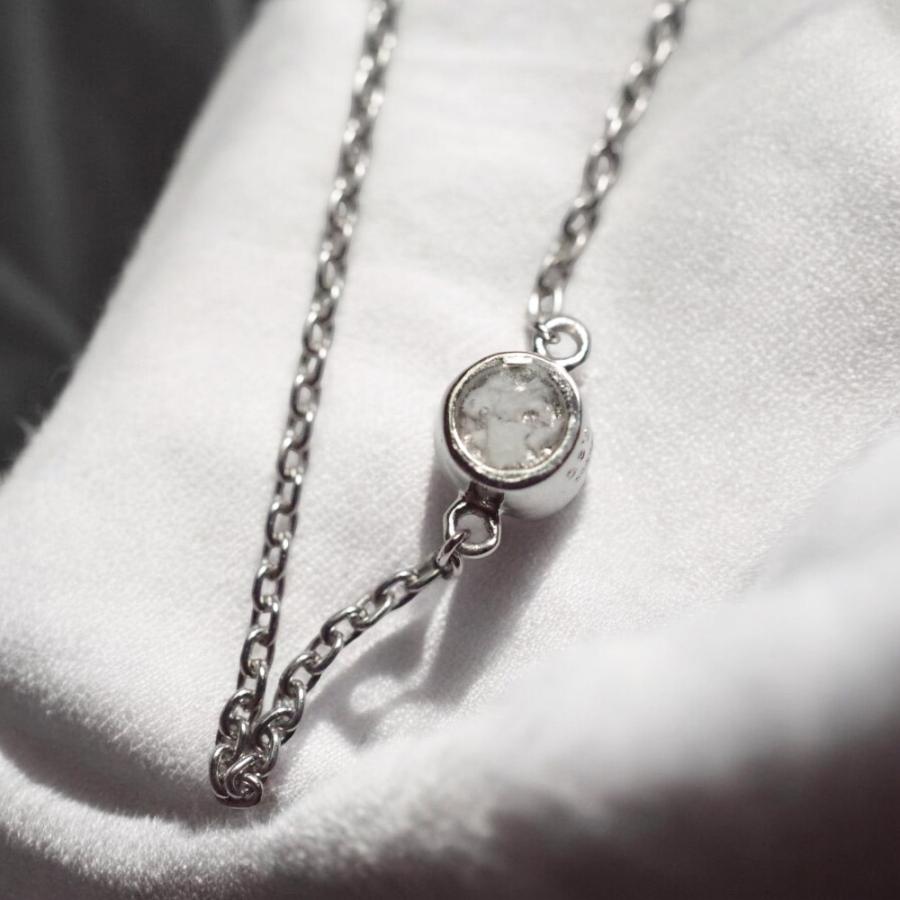 【MB01/Pt900】メモリアルジュエリー 遺骨ブレスレット 完全防水 プラチナ×誕生石 (3mm)の画像