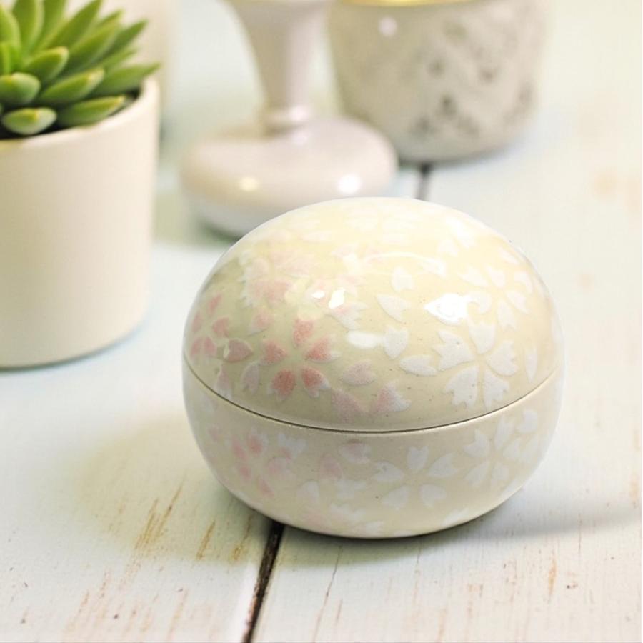 信楽焼の手元供養用 ミニ骨壷 おもかげ さくら 納骨袋付 : メモリア