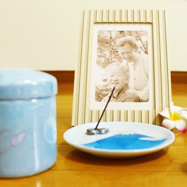 仏具 富士山 香皿 青富士 ブルー 雲 香立て 縦置き ミニ香炉 : 手元