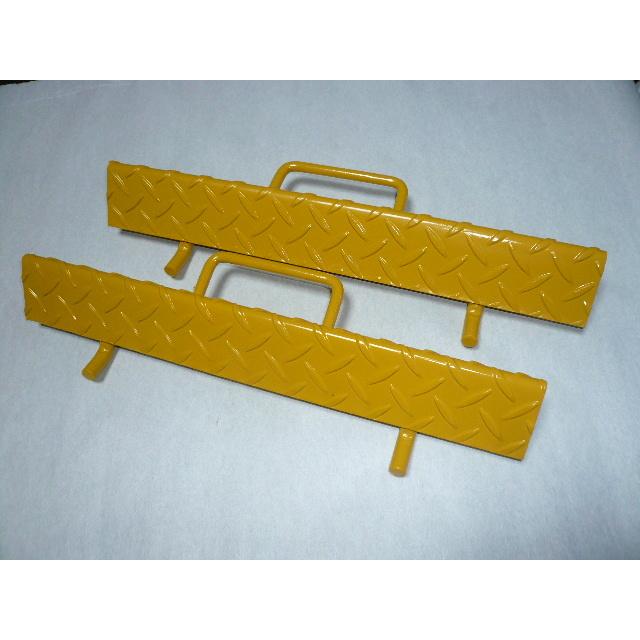 103)タダノ.縞鋼板.セーフティーローダー.輪止めストッパー幅400ミリ