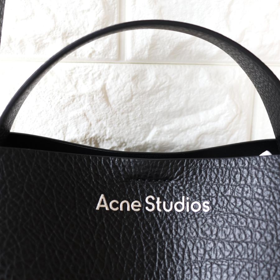 【並行輸入品】アクネ ストゥディオズ ショルダーバッグ レディース ブラック Acne Studios Musubi A10409 900の画像