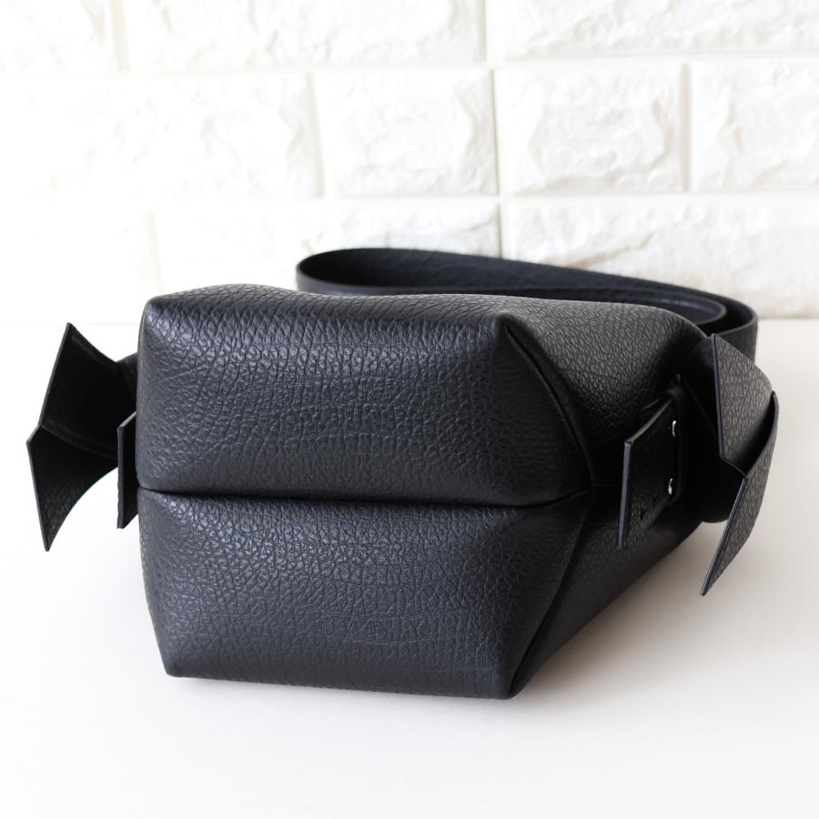 【並行輸入品】アクネ ストゥディオズ ショルダーバッグ レディース ブラック Acne Studios Musubi A10409 900の画像
