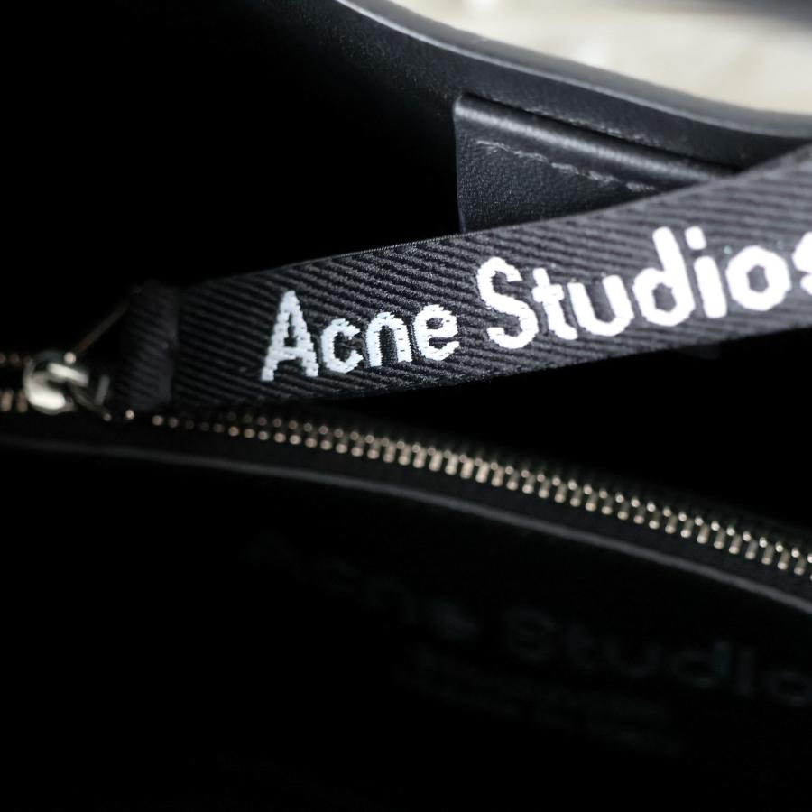 【並行輸入品】アクネ ストゥディオズ ショルダーバッグ レディース ブラック Acne Studios Musubi A10409 900の画像
