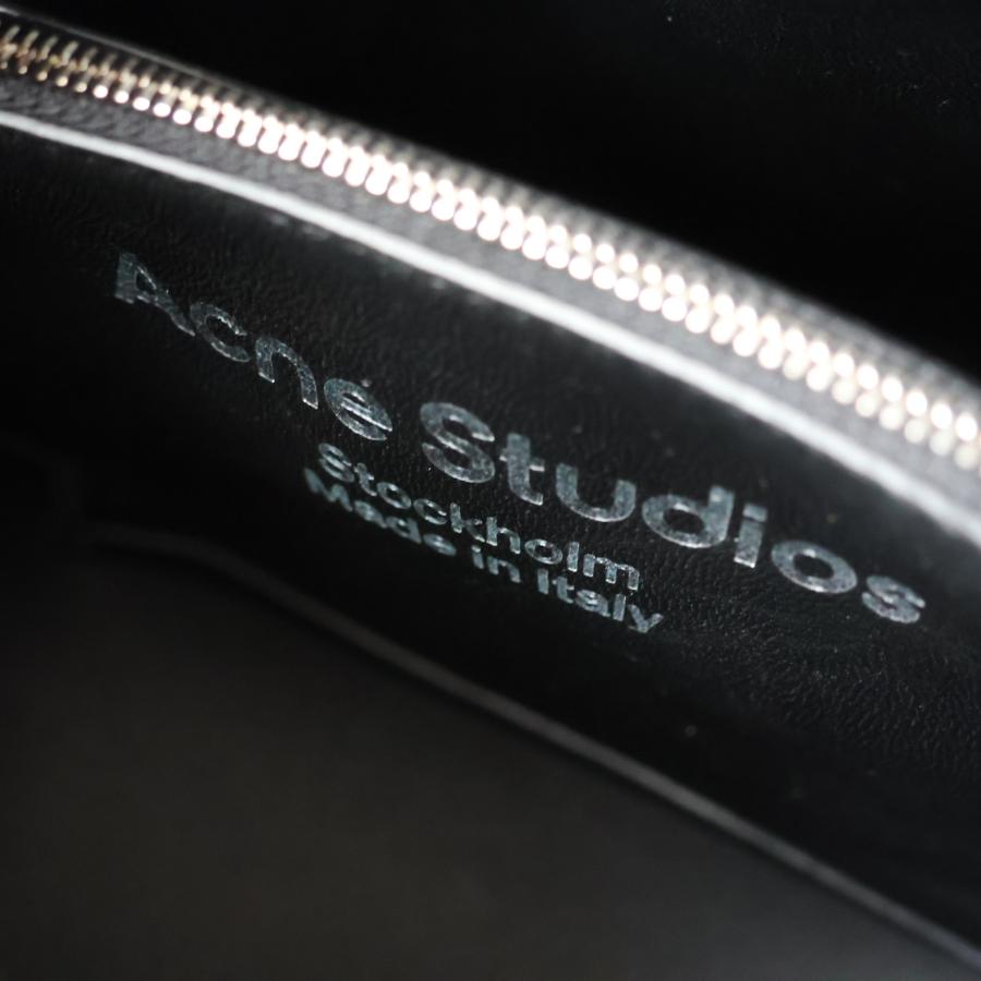 【並行輸入品】アクネ ストゥディオズ ショルダーバッグ レディース ブラック Acne Studios Musubi A10409 900の画像