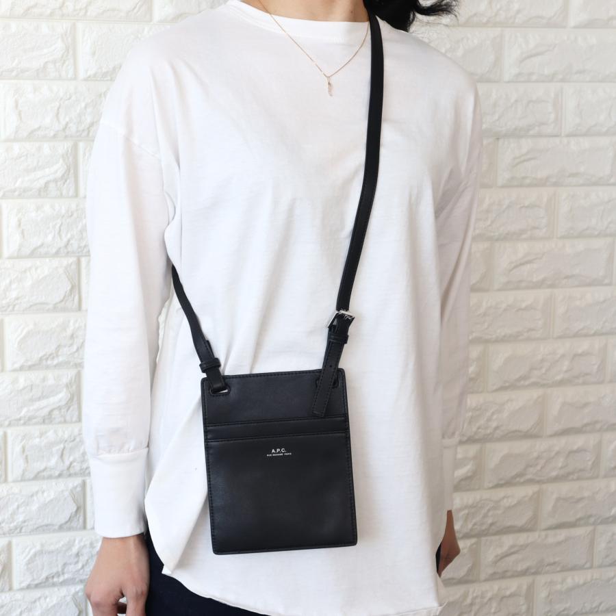 A.P.C. アーペーセー スマホショルダー ネックポーチ クロス A.P.C. アーペーセー スマホショルダー ネックポーチ クロス