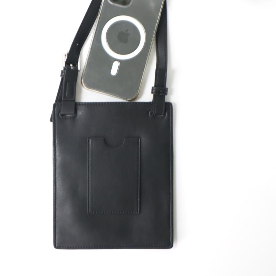 A.P.C. アーペーセー スマホショルダー ネックポーチ クロス A.P.C. アーペーセー スマホショルダー ネックポーチ クロス