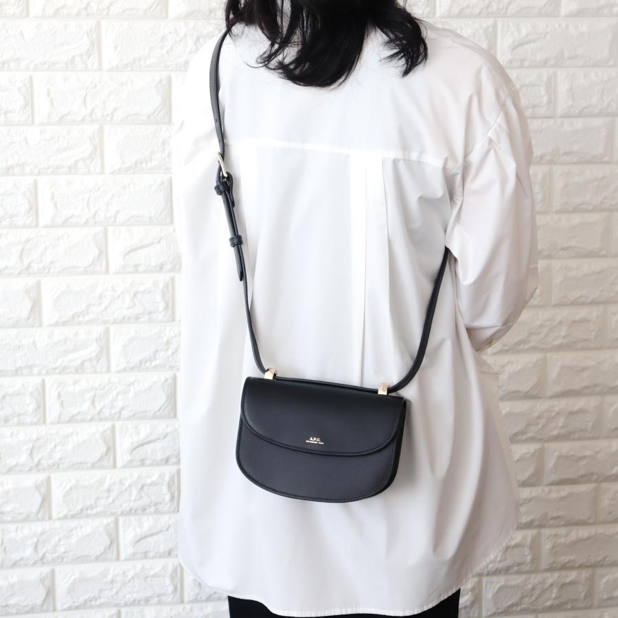 A.P.C. アーペーセー APC Geneve ミニ バッグ 鞄 PXAWV F61415 A.P.C. アーペーセー APC Geneve ミニ バッグ 鞄 PXAWV F61415