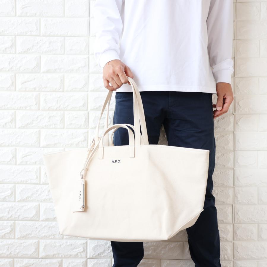 【並行輸入品】APC A.P.C. アーペーセー トートバッグ メンズ キャンバス ポーチ付 LE DRUMMER TOILE A4対応 F67046 COHMP 2026春夏新作の画像