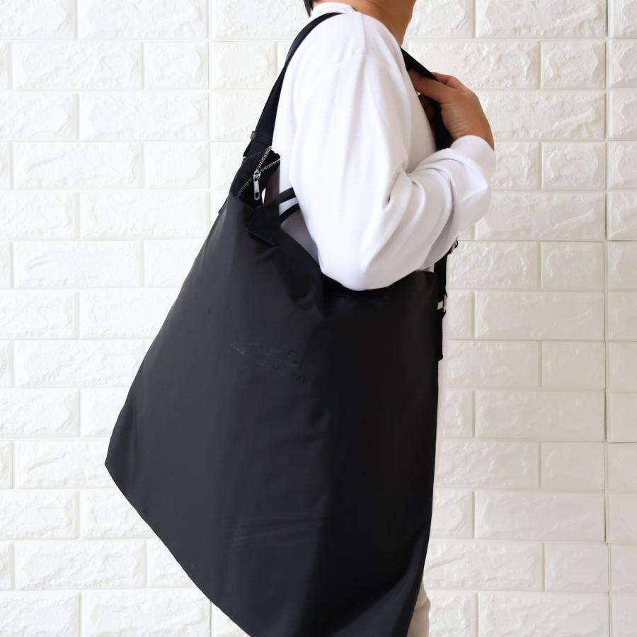 【並行輸入品】APC A.P.C. アーペーセー トートバッグ メンズ ブラック Backstage クロスボディバッグ H67050 PAAGX LZZ 【2026春夏 新作】の画像