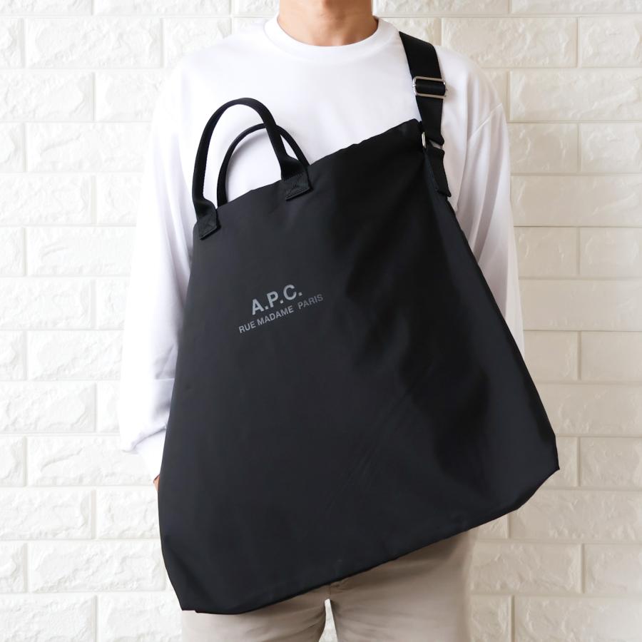 【並行輸入品】APC A.P.C. アーペーセー トートバッグ メンズ ブラック Backstage クロスボディバッグ H67050 PAAGX LZZ 【2026春夏 新作】の画像