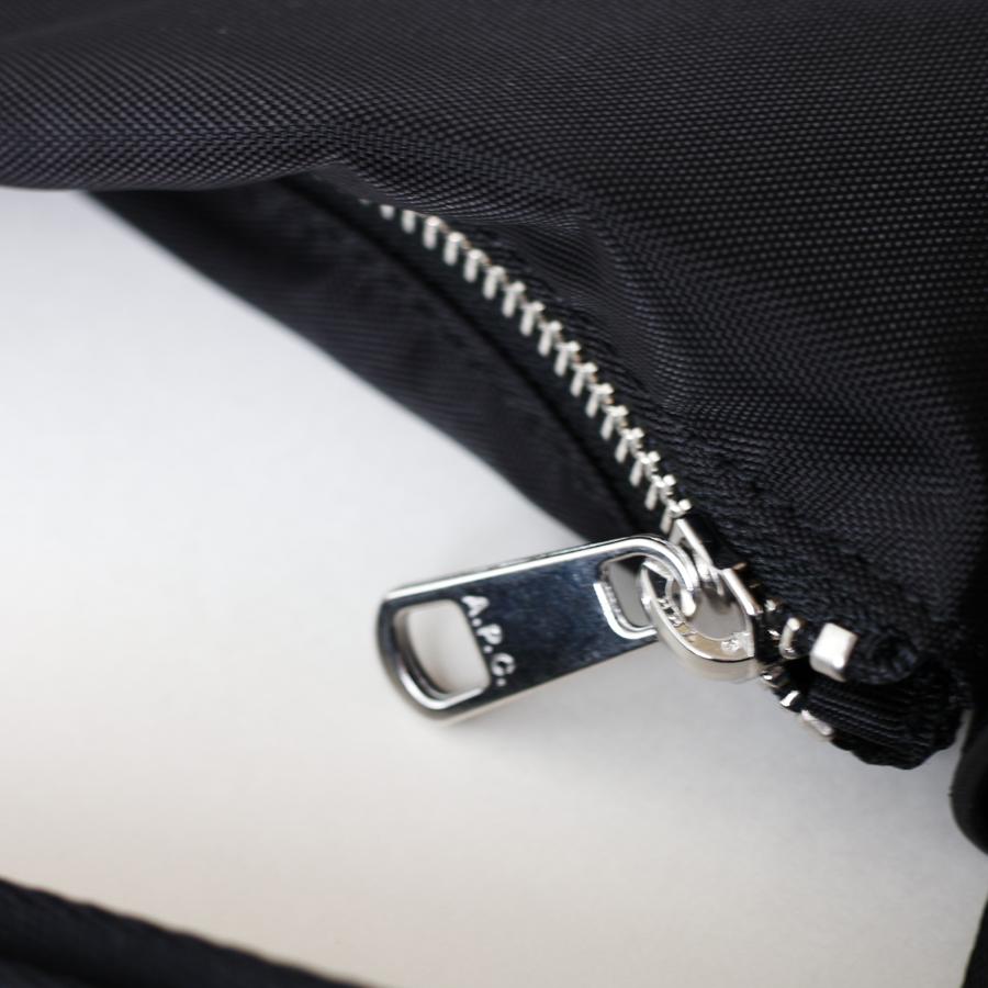 【並行輸入品】APC A.P.C. アーペーセー トートバッグ メンズ ブラック Backstage クロスボディバッグ H67050 PAAGX LZZ 【2026春夏 新作】の画像
