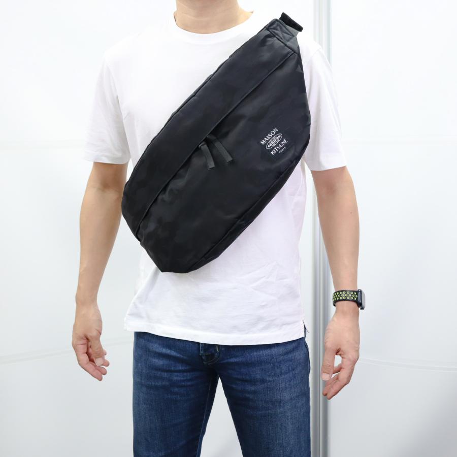 MAISON KITUSNE メゾンキツネ EASTPAK コラボ ボディバック MAISON KITSUNE 【並行輸入品】MAISON KITUSNE' メゾンキツネ