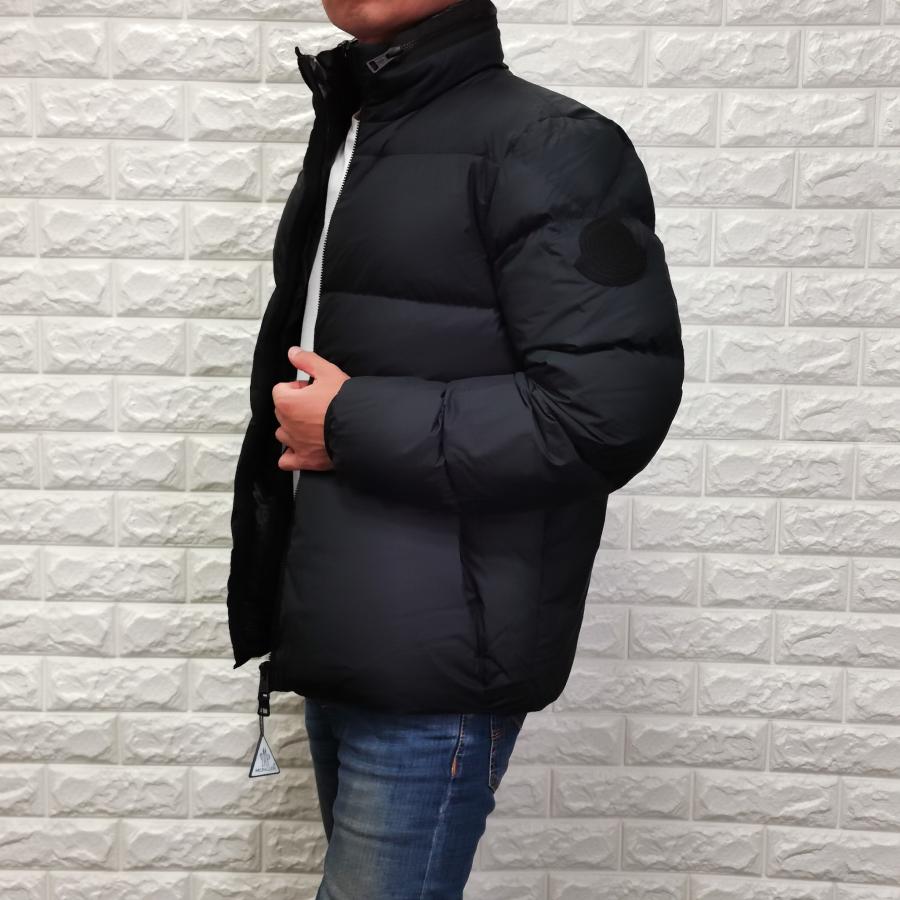 MONCLER GENIUS Genius 1952 モンクレール AKISHIMA ダウン MONCLER GENIUS Genius 1952 モンクレール AKISHIMA ダウン
