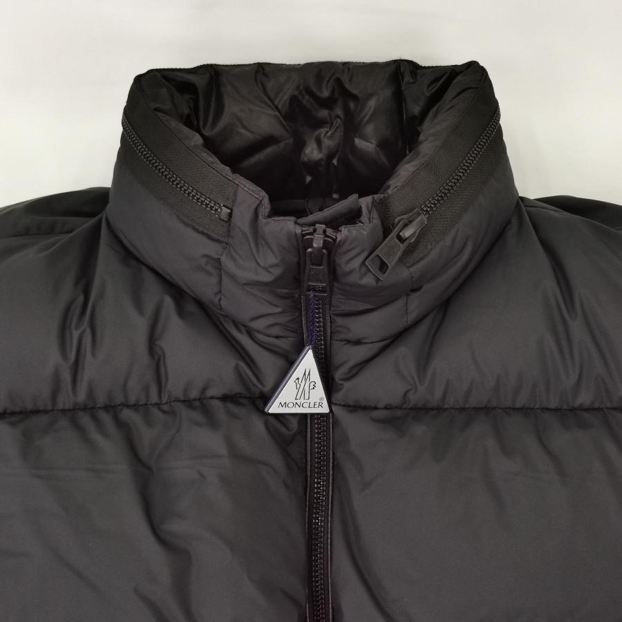 MONCLER GENIUS Genius 1952 モンクレール AKISHIMA ダウン MONCLER GENIUS Genius 1952 モンクレール AKISHIMA ダウン