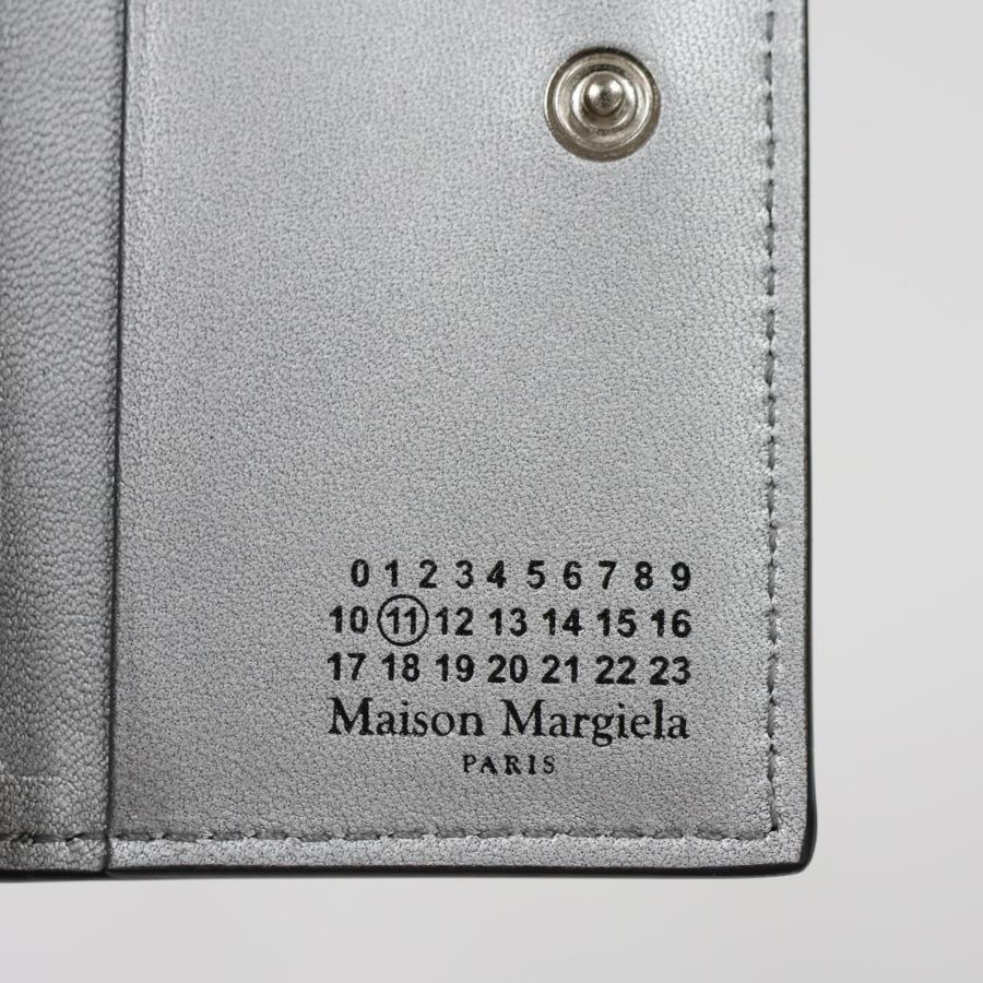 【並行輸入品】メゾンマルジェラ ２つ折り財布 ブラック MAISON MARGIELA ミニ財布 SA2UI0014 P8729 H1145の画像