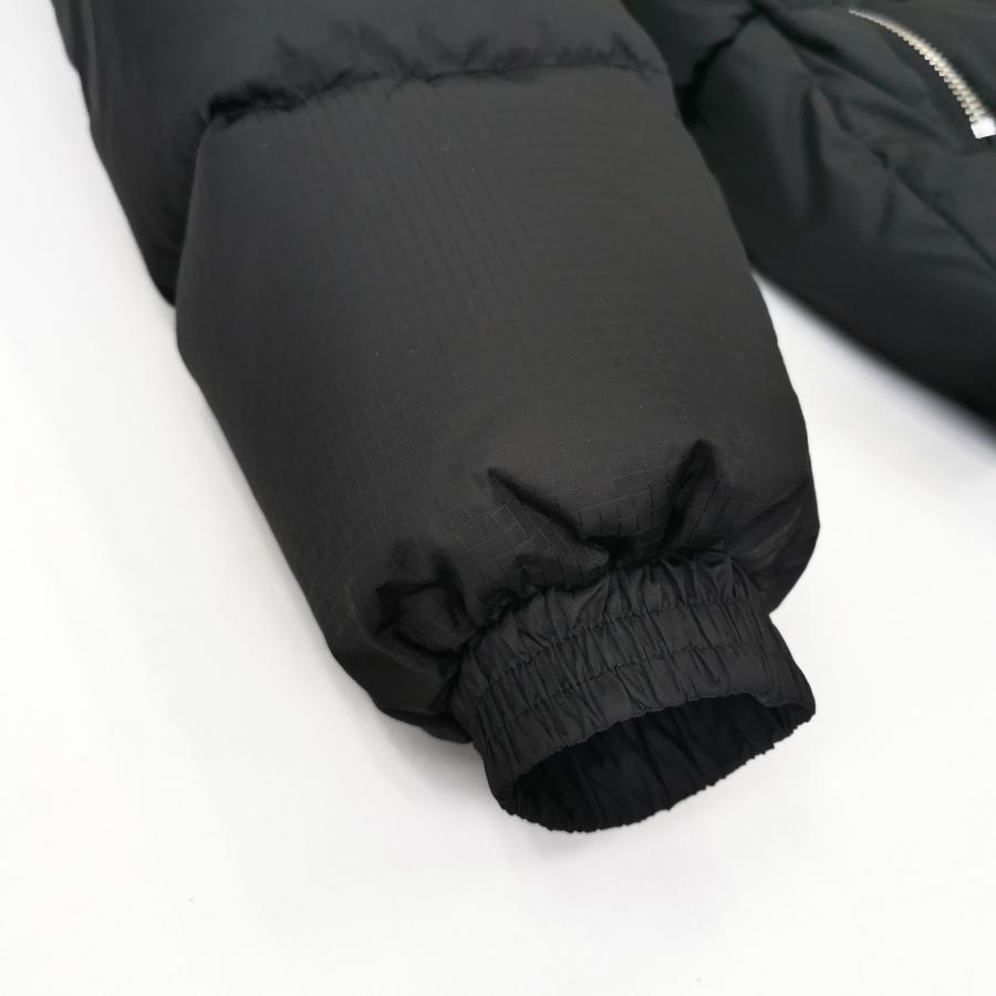 【極美品】TATRAS ダウン GRAMI グラミ 黒　02 ハンガー付き 極美品】TATRAS ダウン GRAMI グラミ 黒 02 ハンガー付き - メルカリ