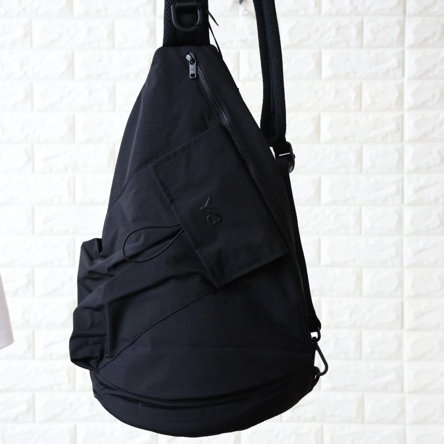 【並行輸入品】Y-3 Y3 ワイスリー スリングバッグ メンズ ボディバッグ ブラック ロゴ ユーティリティ ワンショルダー 斜めがけ 黒 KD0214【2026春夏 新作】の画像