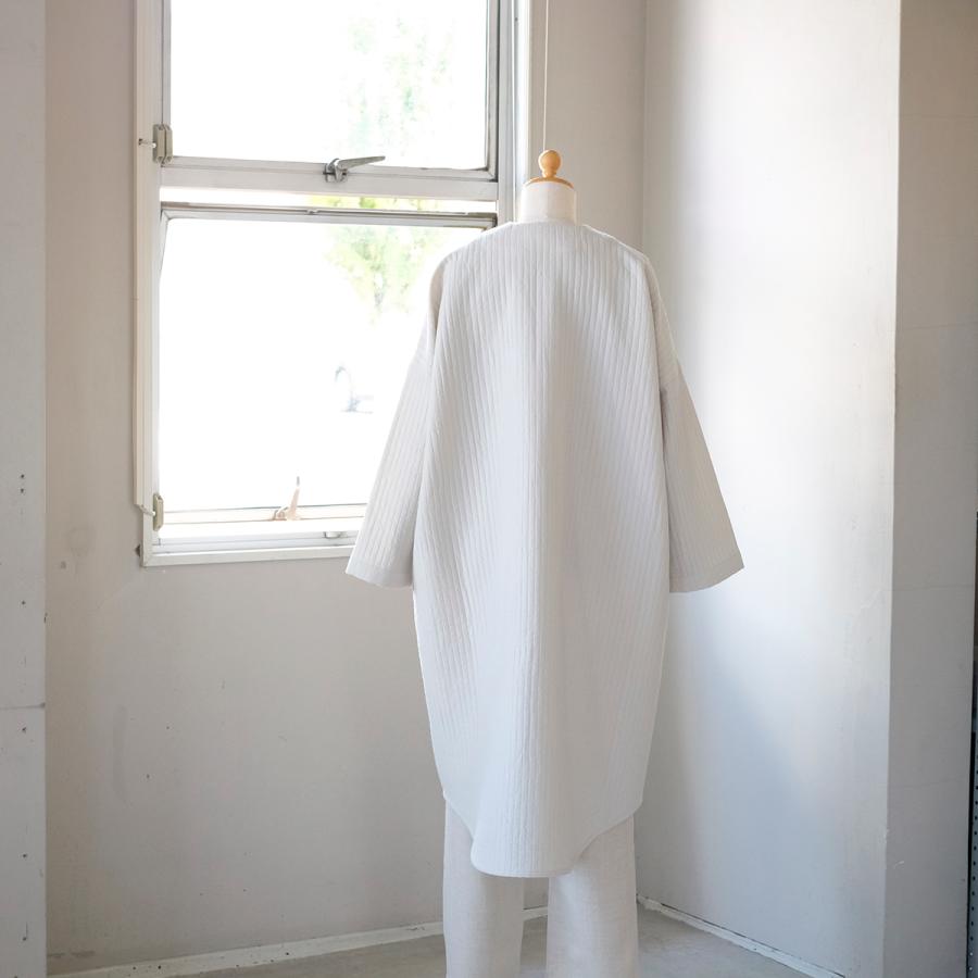 evam eva（エヴァムエヴァ） E233T107 quilting robe キルティング