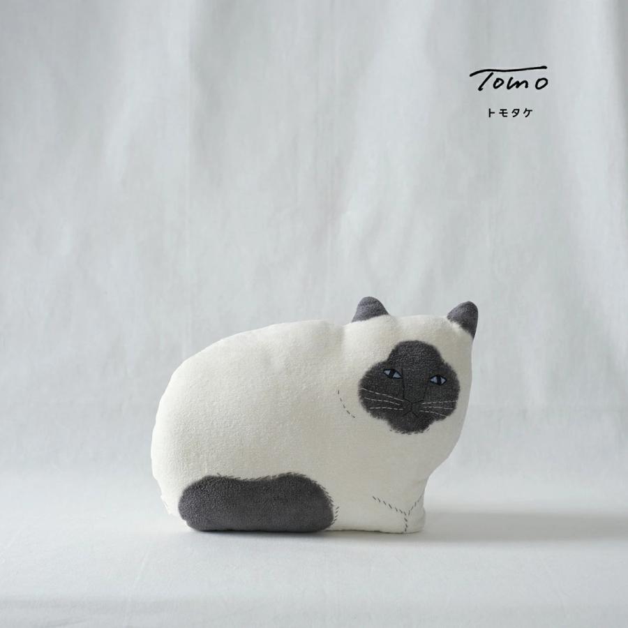 tomotake トモタケ ネコのクッション ポインテッド 泥染め 手刺繍 猫
